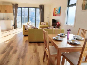 Stylish 4Bed3Bath House in GlenWaverley TF2GW21